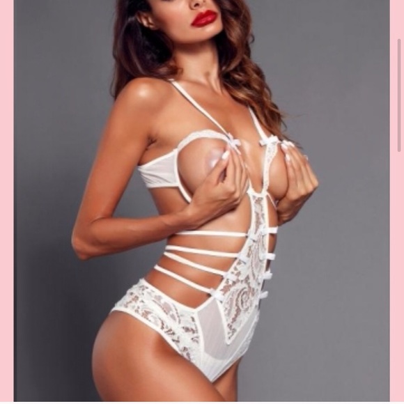 White Strappy Open Cups Teddy with Bowknots - Picture 4 of 6